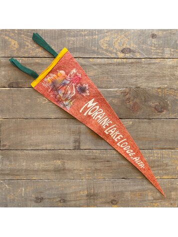 Vivid Vintage Vintage Moraine Lake  Pennant Red