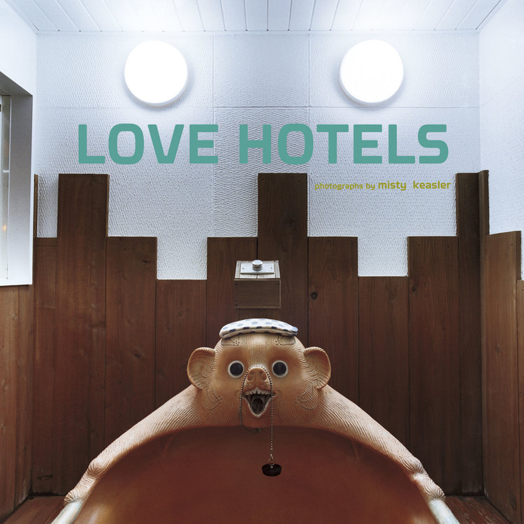 Chronicle Books Love Hotels