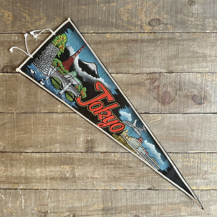 Vivid Vintage Vintage Tokyo Pennant Black