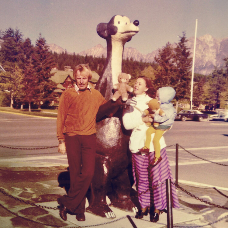 Bee Waeland Jasper Bear