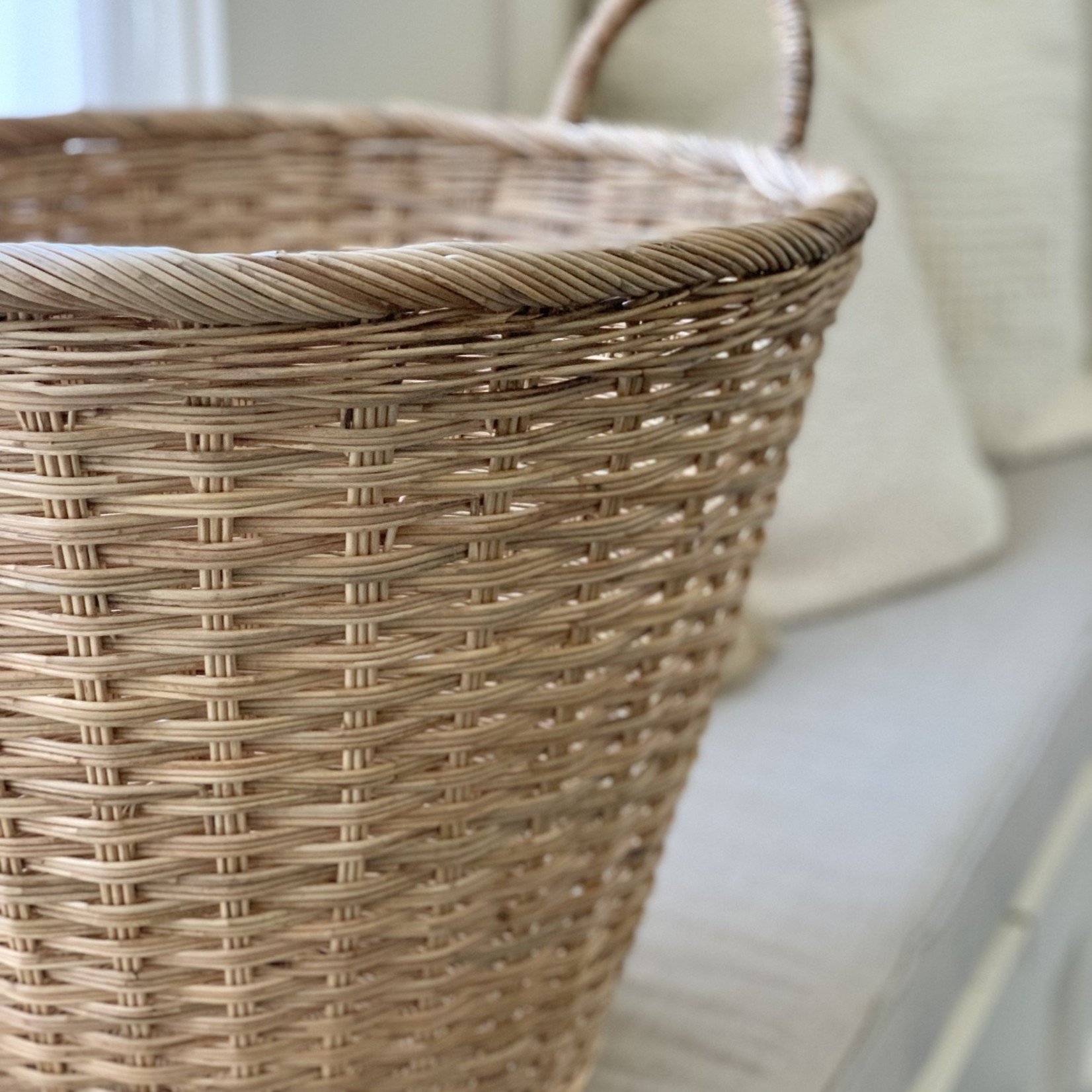 round wicker laundry basket