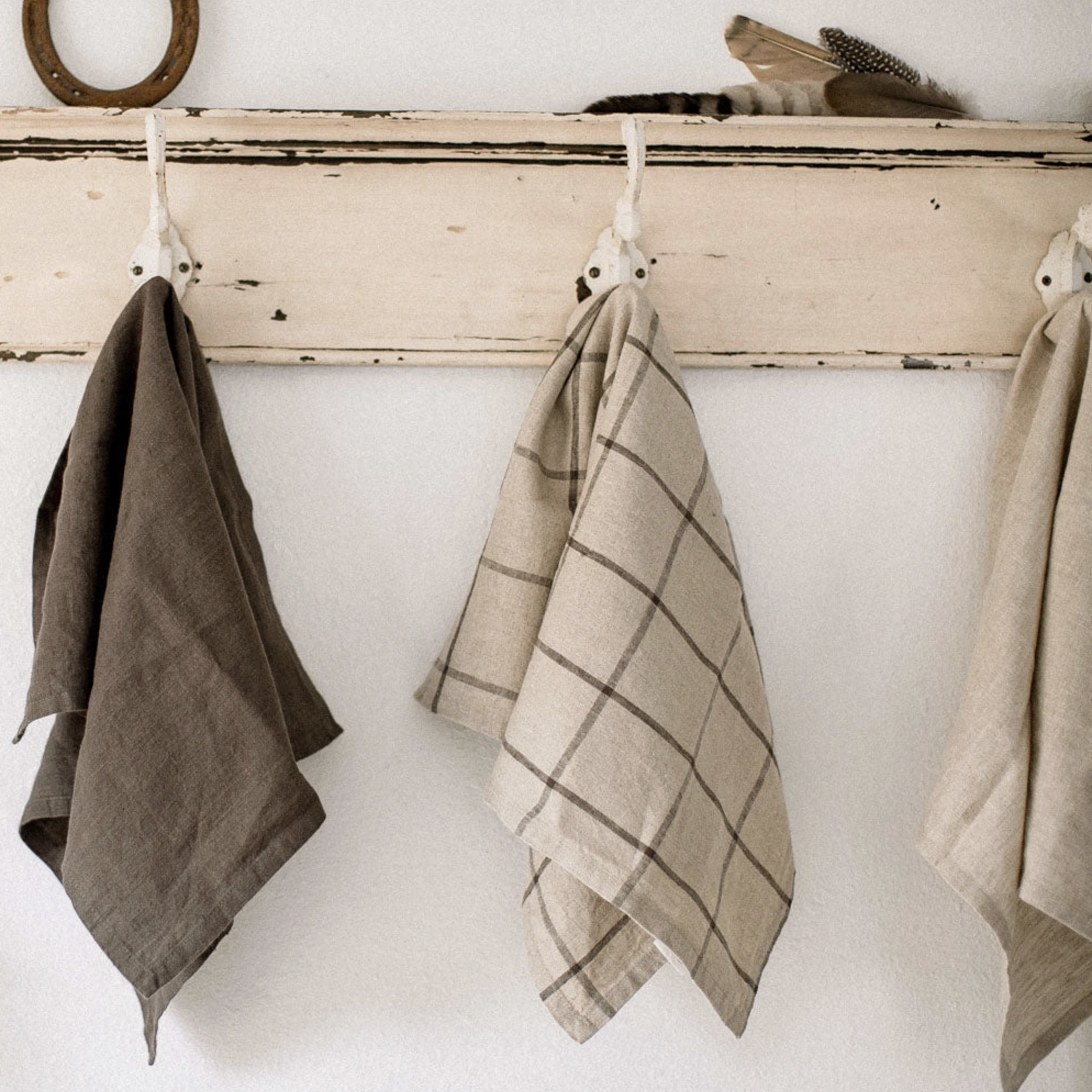 Linen Dish Towel in Charcoal Gray | MagicLinen