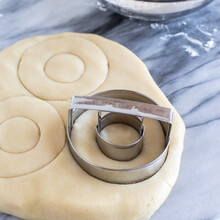 5754 Donut Cutter - 3"