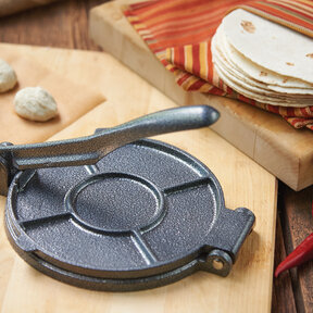 5942 Cast Iron Tortilla Press