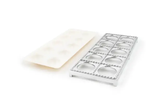 57672-Jumbo Ravioli Maker
