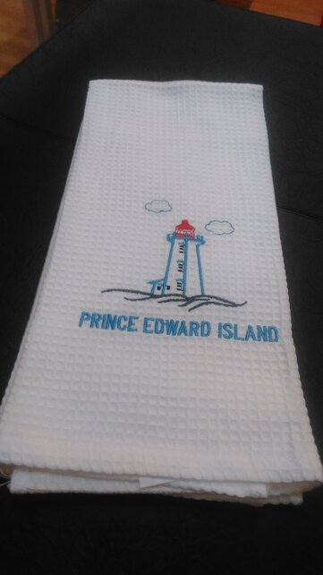 PEI-LIGHT Tea Towel Lighthouse