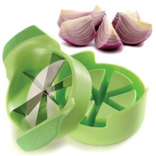 NP5107  Grip-EZ Fruit & Vegetable Wedger