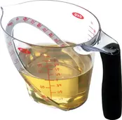 1050586 GG Angled Measuring Cup 2-Cup