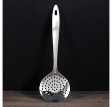 V37-520- S/S Strainer Spoon