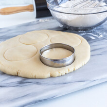 3359 2.5" Biscuit Cutter