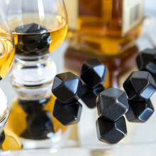 76435 Granite Whiskey Stones Set/9
