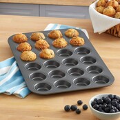 CM16024 Chicago Metallic Mini Muffin Pan