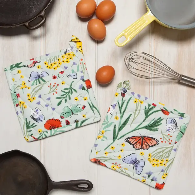 2244017 Morning Meadow Potholder