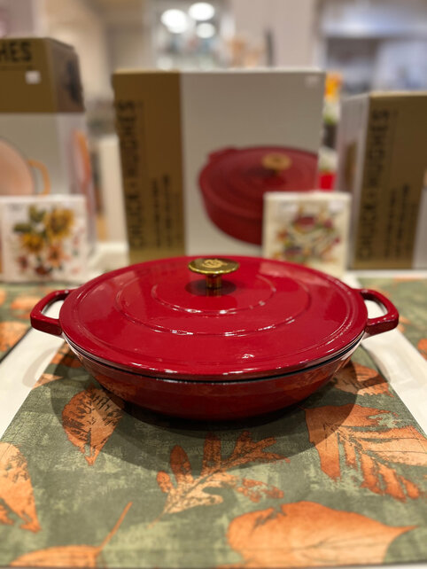 74727505 Chuck Hughes Cast Iron Casserole 3.9L - Cardina