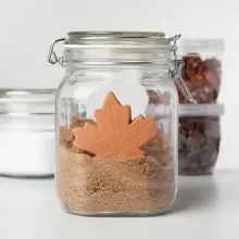 5075007-Brown Sugar Saver-Maple Leaf