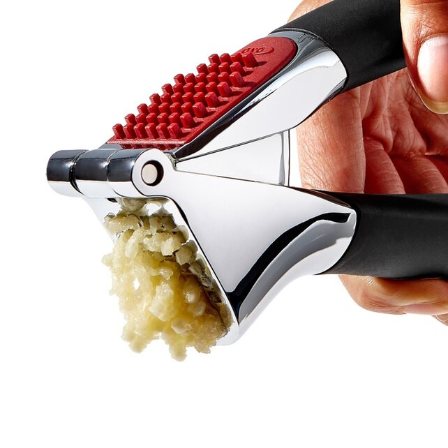 11107400 OXO Garlic Press
