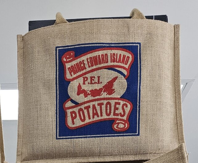 1008E Classic PEI Potato Jute Bag