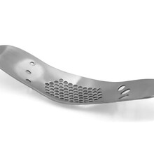 KB17604- Garlic Crusher w/Herb Stripper
