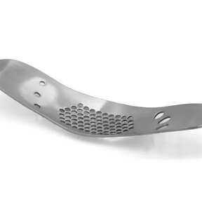 KB17604- Garlic Crusher w/Herb Stripper