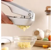 E960016 Zyliss Susi 4 Garlic Press