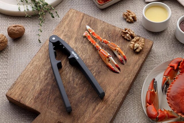 E980303 Zyliss Seafood Cracker