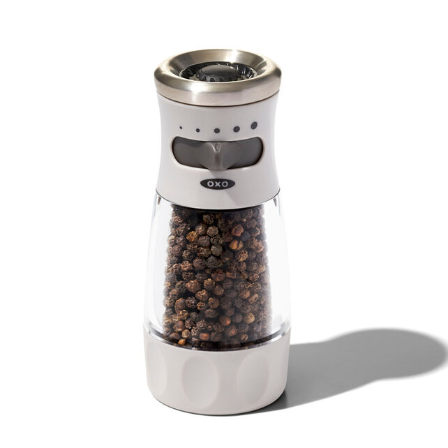 11312500 OXO Contoured Pepper Grinder