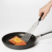 1130900 OXO Fish Turner- Stainless