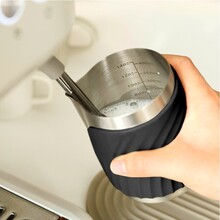 4244791 Milk Pitcher w/Silicone Sleeve-400ml