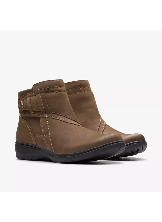 CARLEIGH STYLE - CLASSIC STRAP ANKLE BOOT