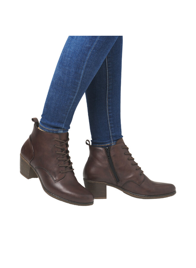 Y2101-25 LACE ANKLE BOOT (FARINA)