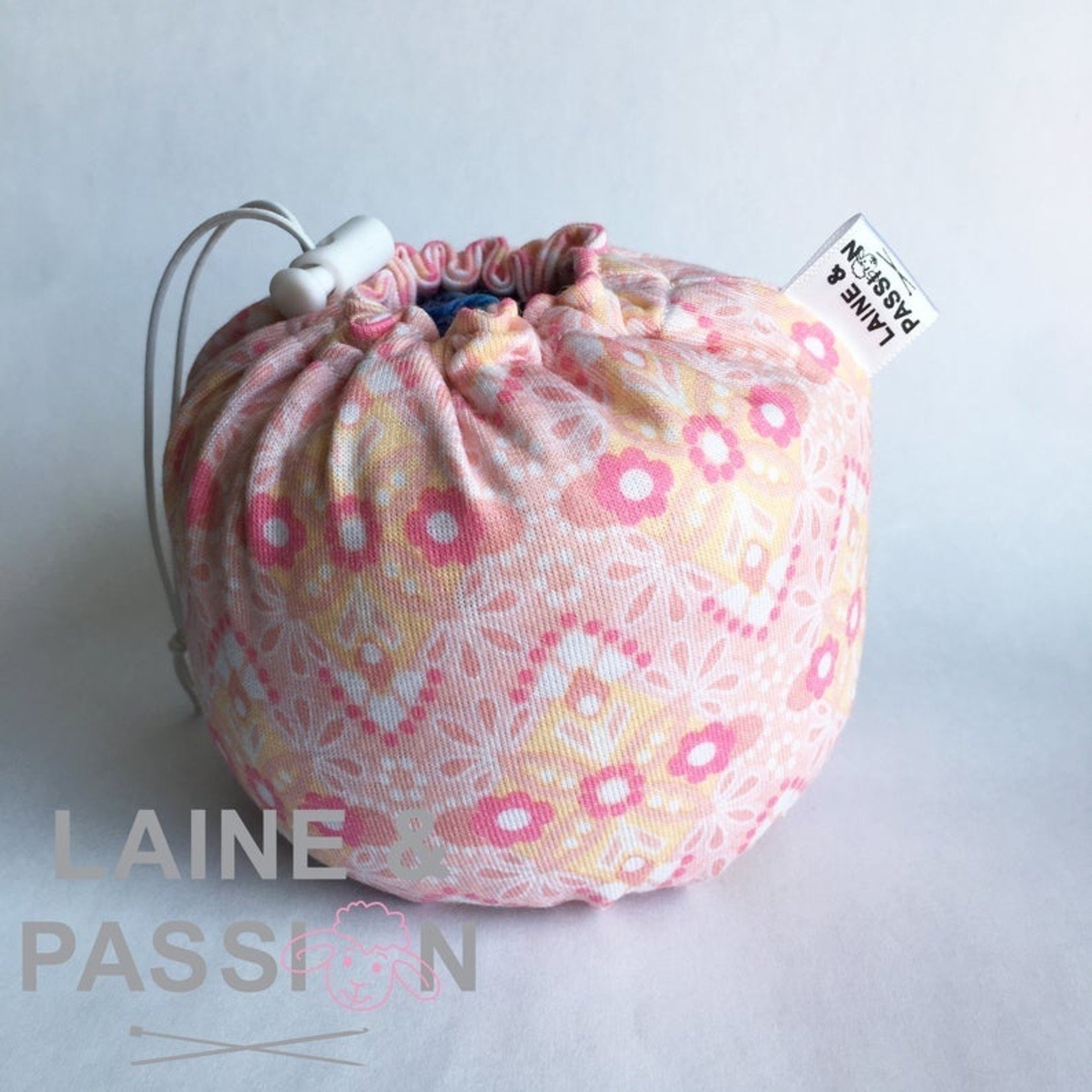 Laine & Passion Couvre-Cake