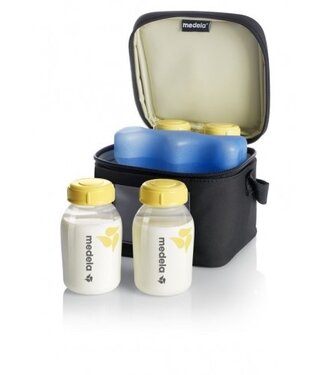 Medela Cooler Bag with 4 Breastmilk bottles (150 ml) and cooling el