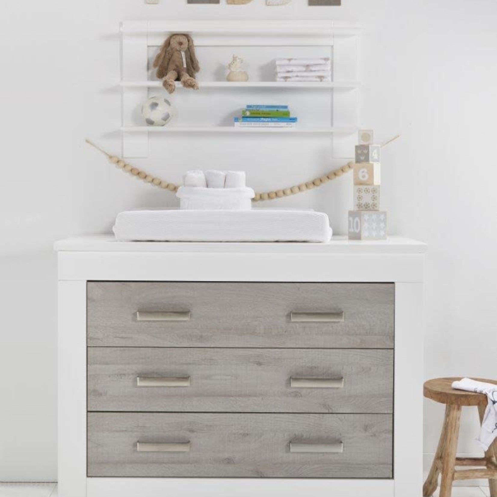 Love n care LUCCA CHEST – WHITE & ASH