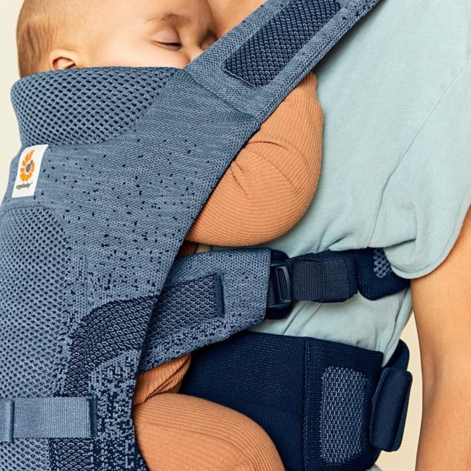 ERGOBABY AERLOOM CARRIER - OCEAN BLUE