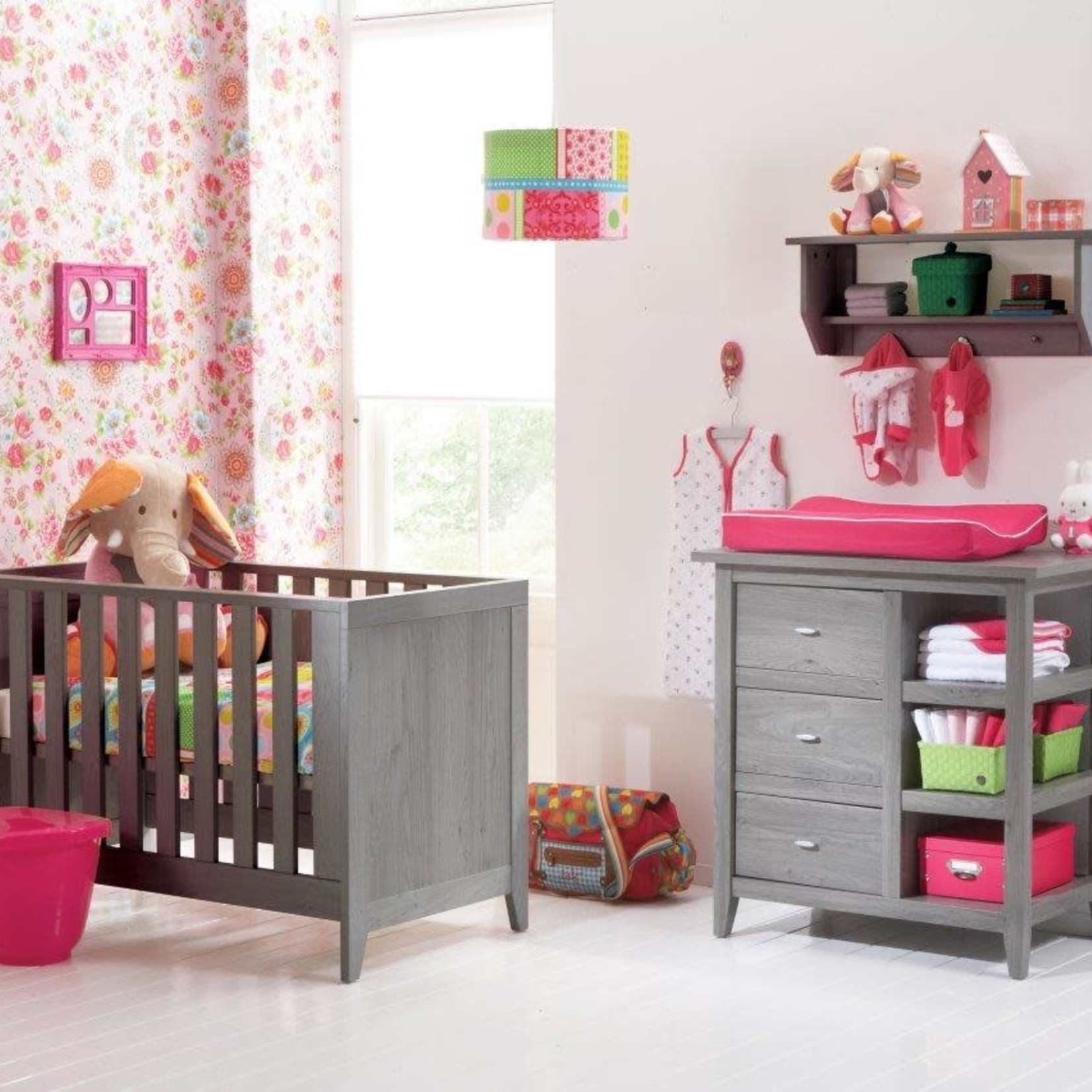 Love n care Lyon Cot Package(Cot+Chest+Mattress)