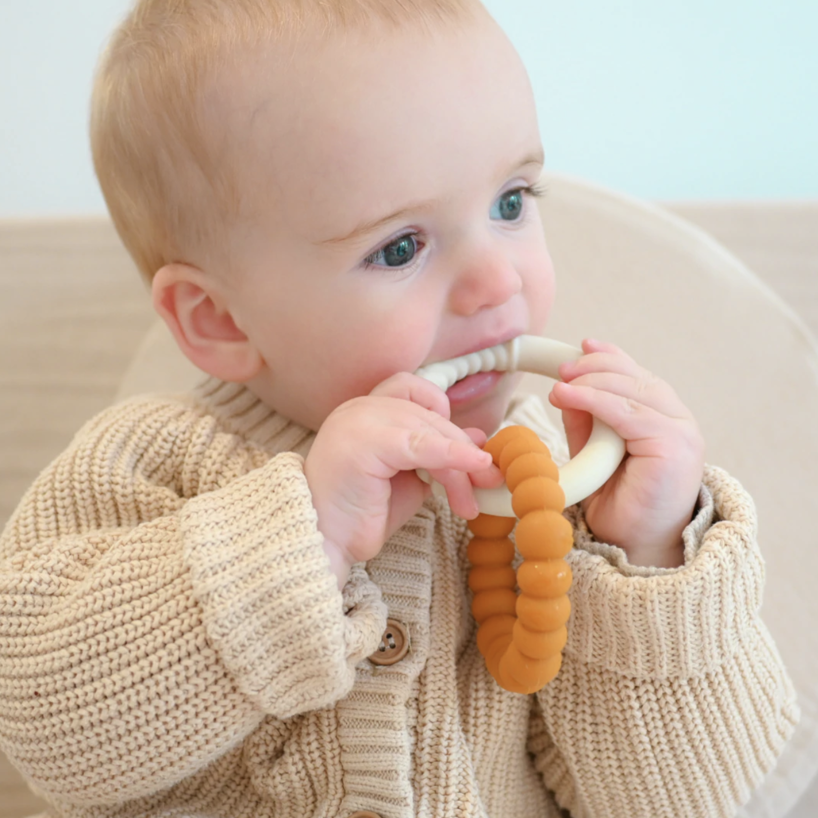 Jellystone Designs SUNSHINE TEETHER-SNOW AND BLUSH