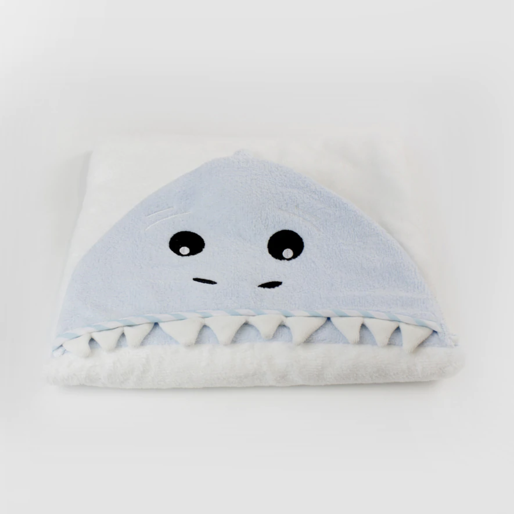 Bubba Blue Aussie Animals 'Shark' Novelty Hooded Bath Towel