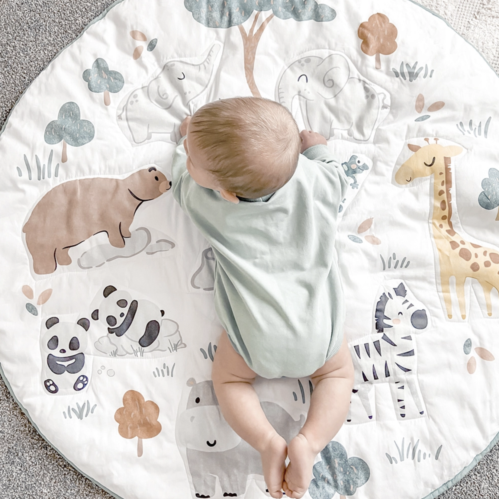 Living Textiles Playmat with Milestone Cards - Day at the Zoo