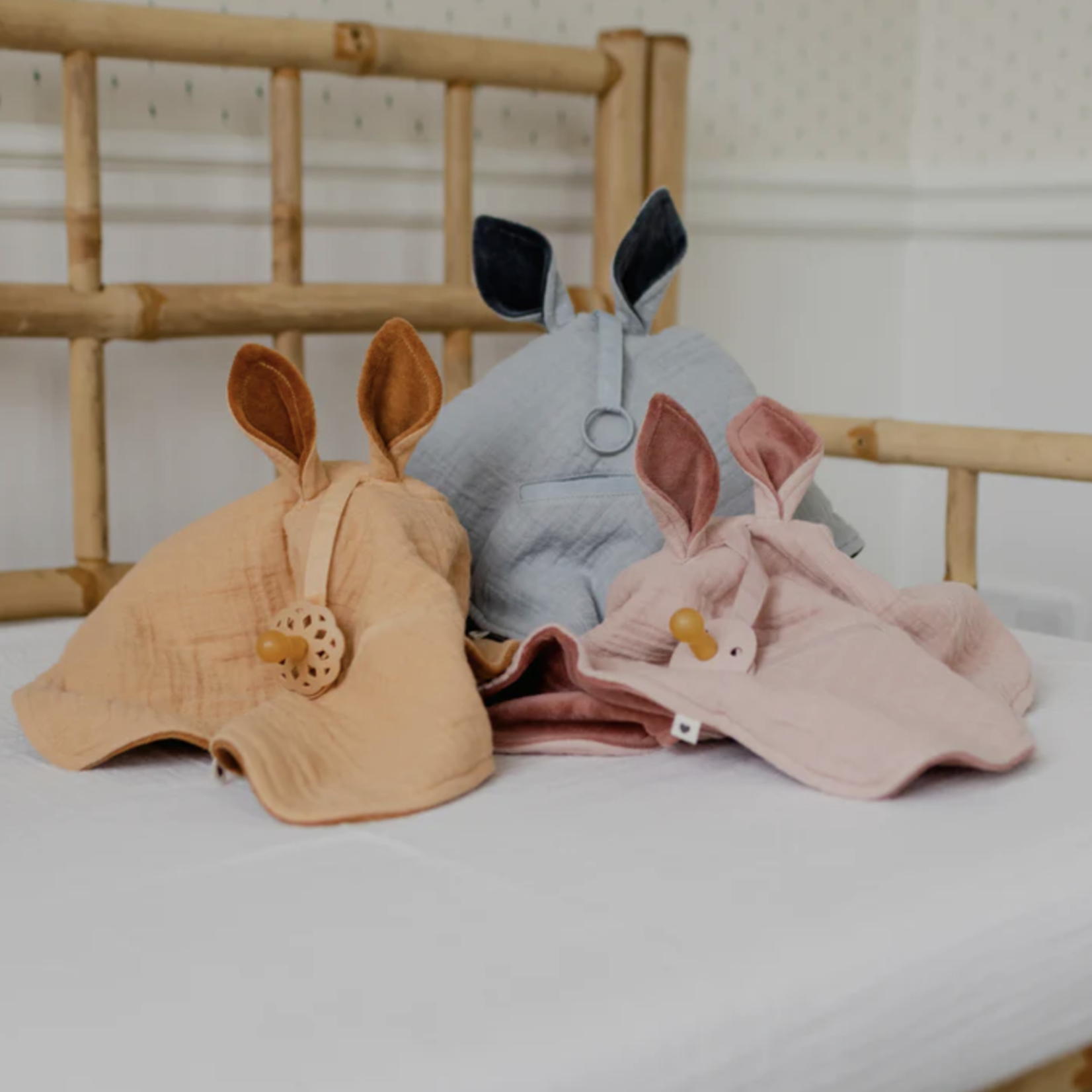 BIBS Kangaroo Cuddle Cloth-Blush&Woodchuck