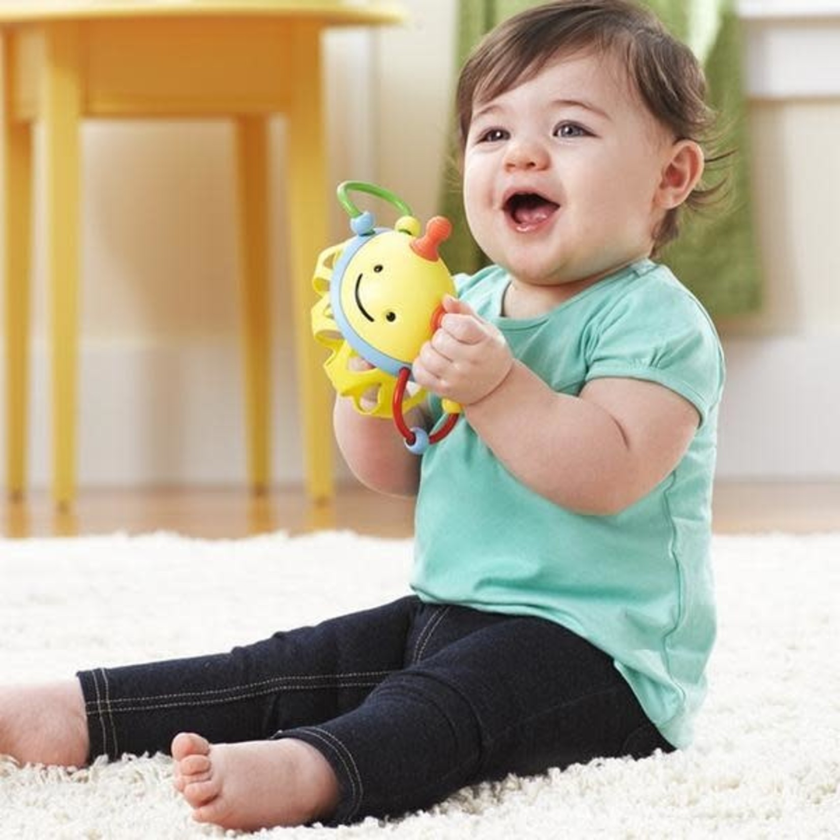 Skip Hop EXPLORE & MORE ROLL AROUND RATTLE Bee
