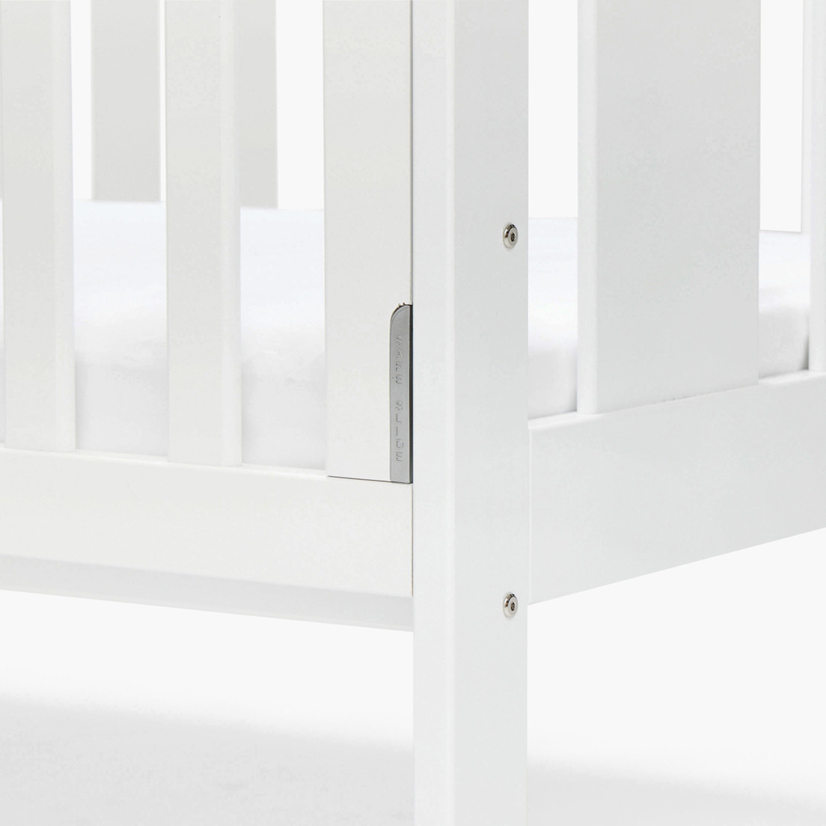 Julian cot (E104) Whole Bubs