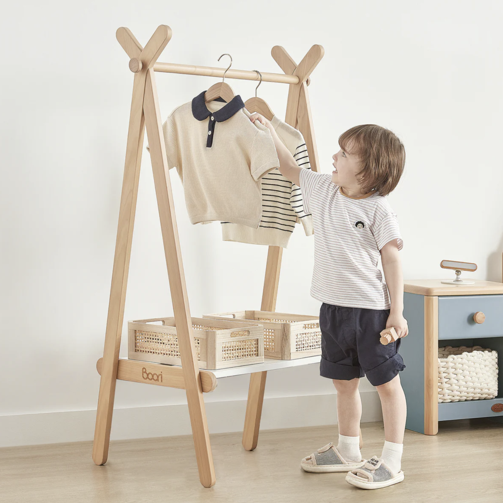 Boori Forest Teepee Clothing Rack-Barley White & Almond(BK-FOCR/BAAD)