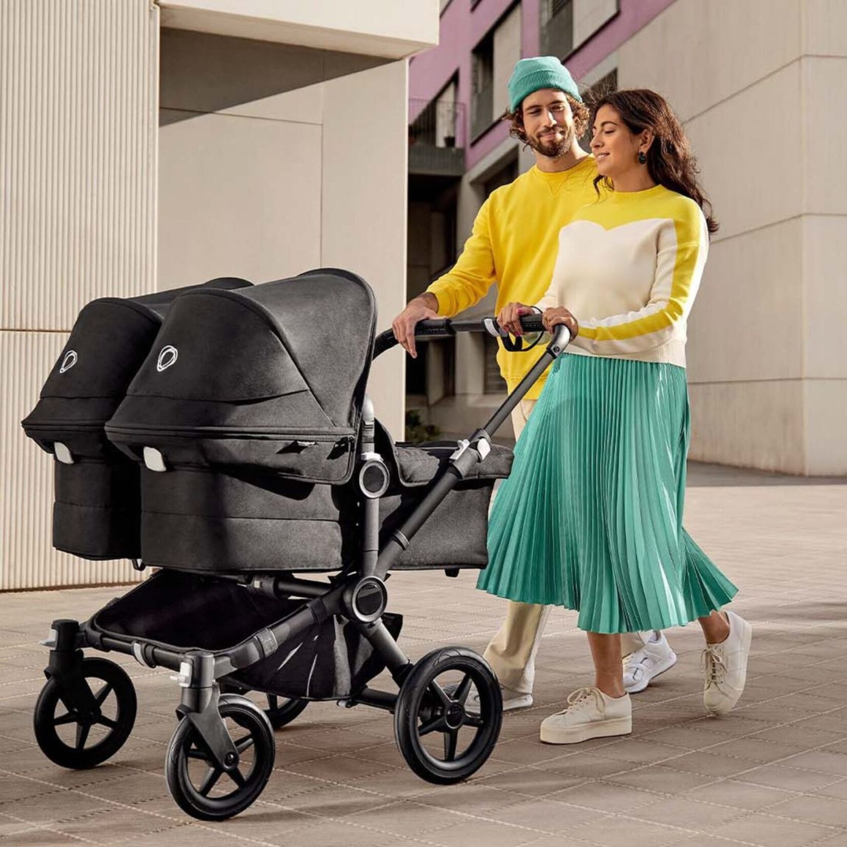 Bugaboo Donkey 5 Twin bassinet and seat pram-Forest green sun canopy, forest green fabrics, black chassis