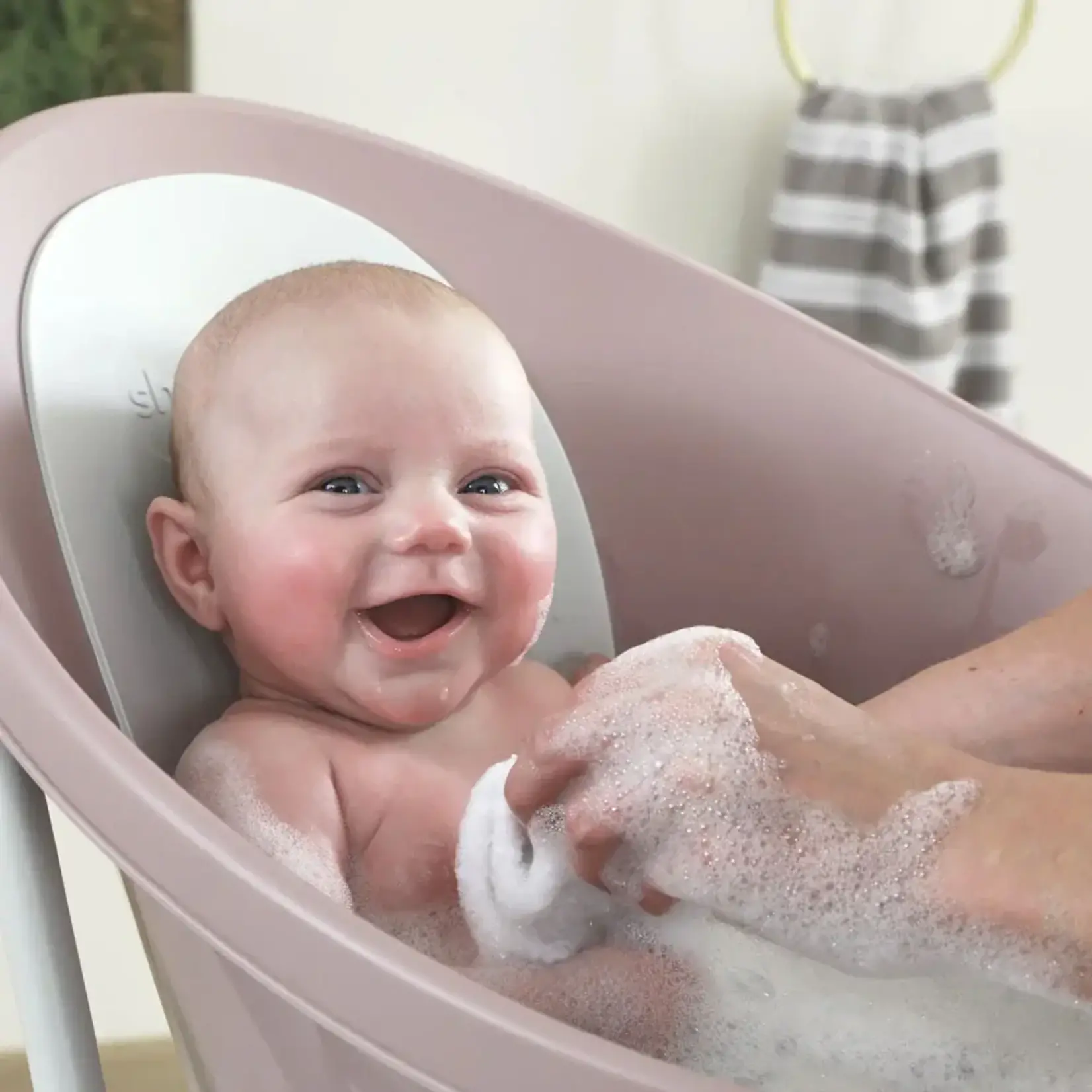 Shnuggle Bath with Plug Blossom Pink Whole Bubs