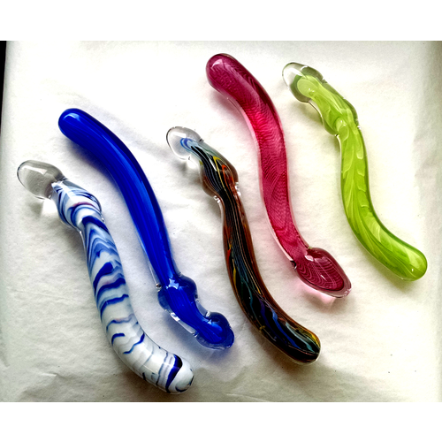 HANDBLOWN GLASS DILDO