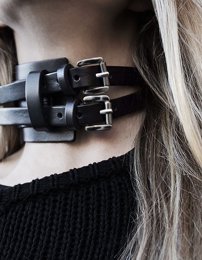 TEO + NG SMOTICE LEATHER CHOKER / ANTIQUE SILVER