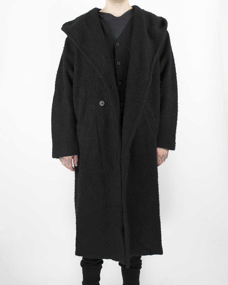 HOODED COAT WITH CLOSURE DETAIL