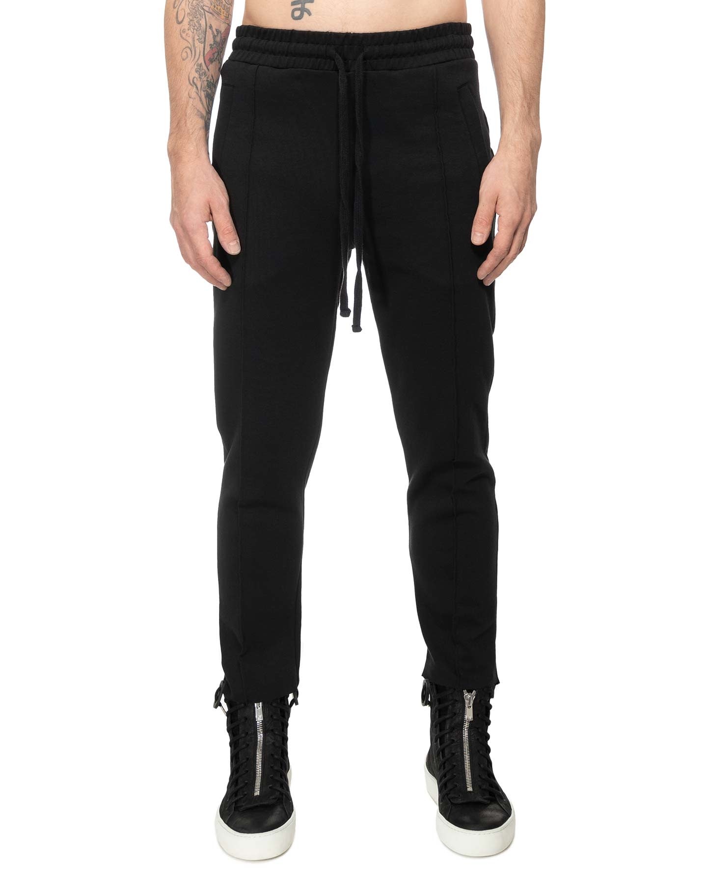 SWEAT TROUSER WITH PLEAT - BLACK