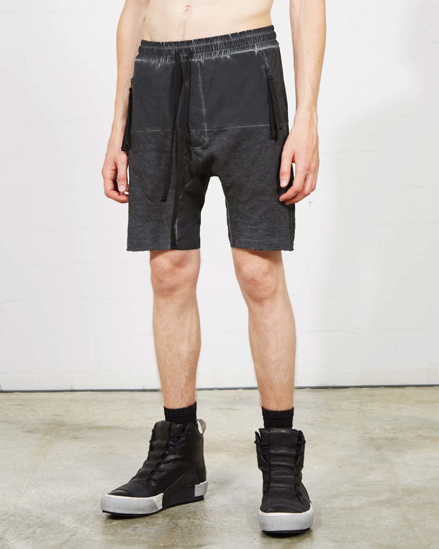 PANELED SHORTS W/ BACK CARGO - OIL