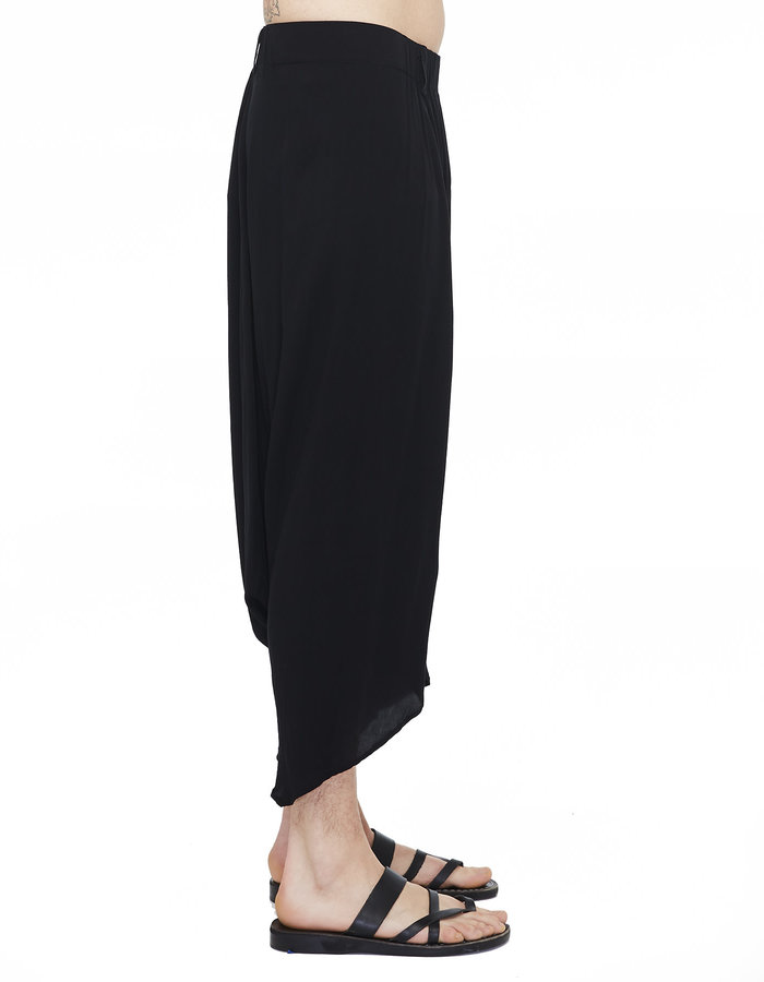 STUDIO B3 DRAPED VISCOSE HAREM PANTS - BLACK